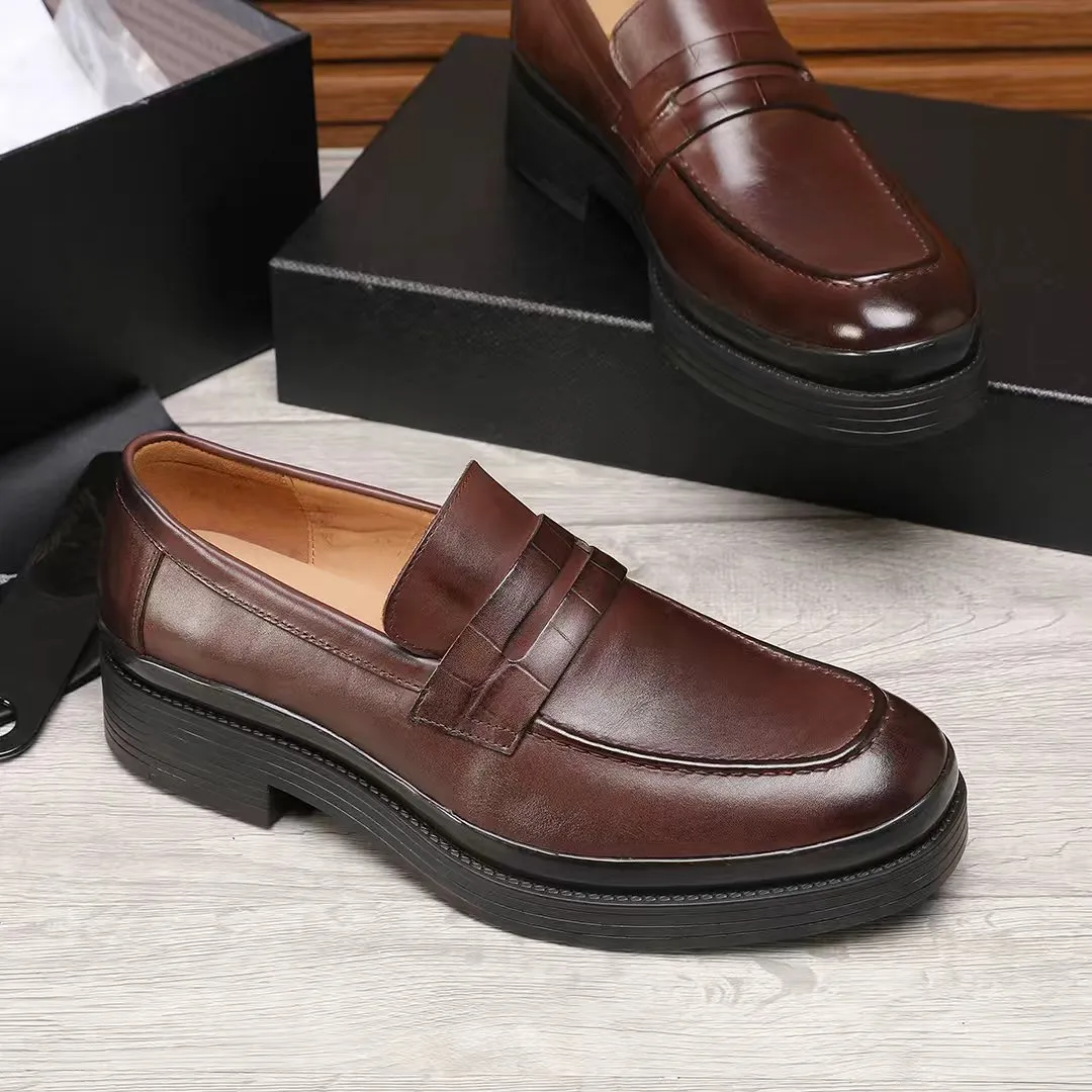 Men's shoes 💰540 💰💰🎩🎩【Prada】Counter 1:1⬆️original reproduction, absolute quality🆗original outsole, high-quality imported rubber, wear-resistant and non-slip, never degummed, upper material: imported first-layer cowhide➕anti-slip foam outsole, official website material, inner material: water-dyed leather lining, 6 colors available! Code number 38-45